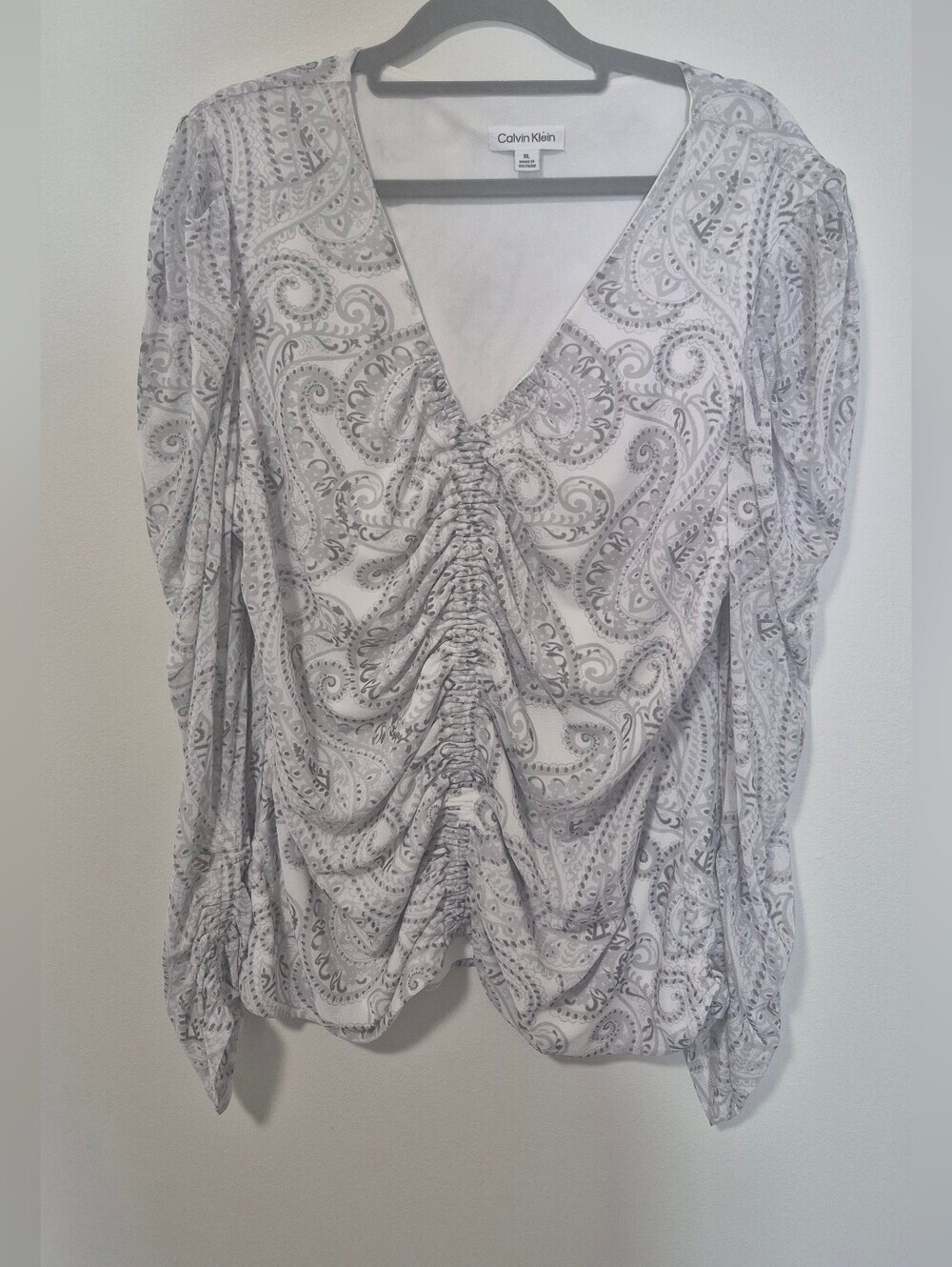 Calvin Klein White and Gray Paisley Ruched V-Neck Blouse